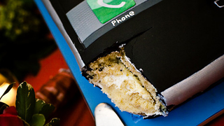 Photos of Next Gen iPhone 3G C(ake) Leaked!